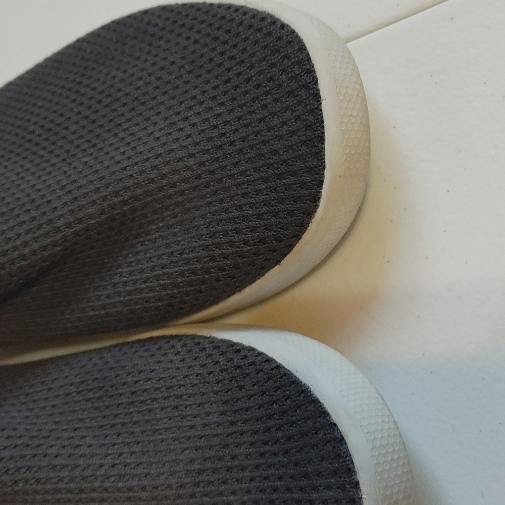 Allbirds Slip On Sneakers - Picture 8 of 9